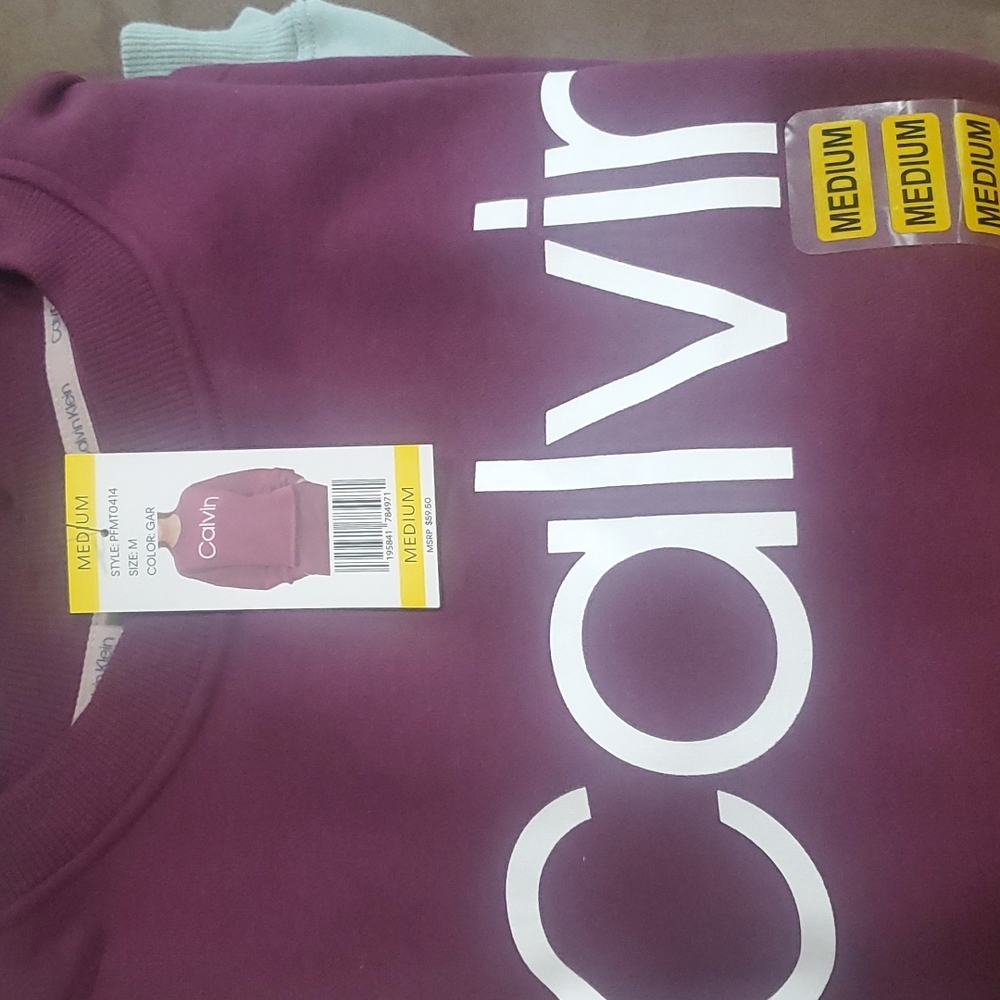 Calvin Klein sweater - Picture 2 of 2